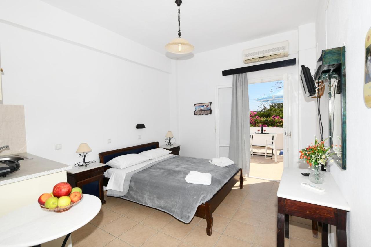Sunflower Aparthotel Kamari  Bagian luar foto